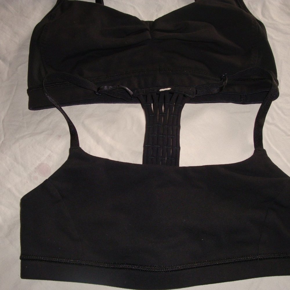 Lululemon Bras Size 4 - Picture 6 of 8
